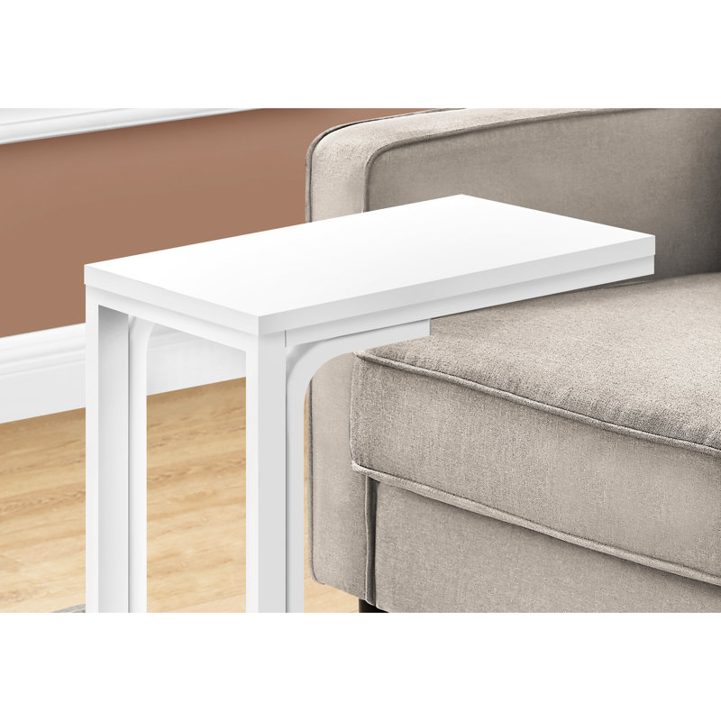 Table moderne en stratifié blanc - Ajoute une touche contemporaine à la chambre à coucher