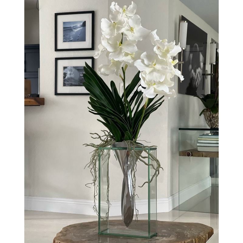Centre de table orchidée dans un vase
