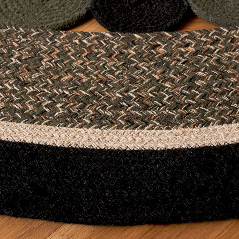 Dowl 757 Area Rug In Black / Green, Round 5'