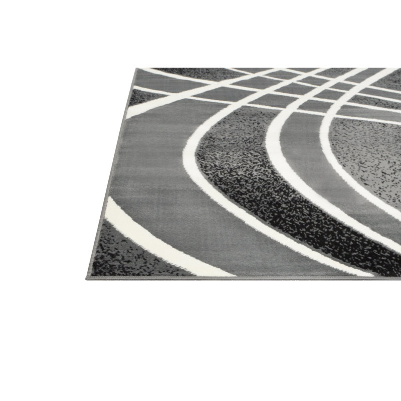 Nyongesa Geometric Indoor Rug, Rectangle 5'2" x 7'