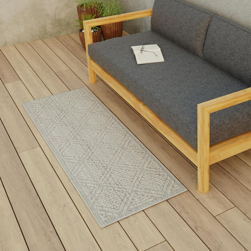 Indoor/Outdoor Trellis Area Rug, Runner 2' x 6'1"