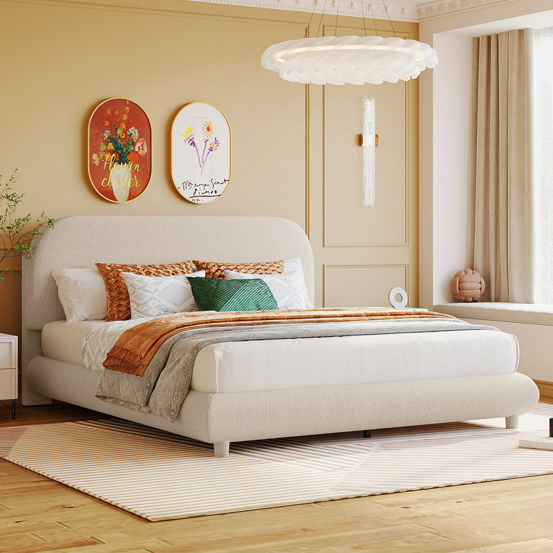 Lit plateforme tapissier, structure solide et design élégant en forme de courbe, Beige, Grand lit