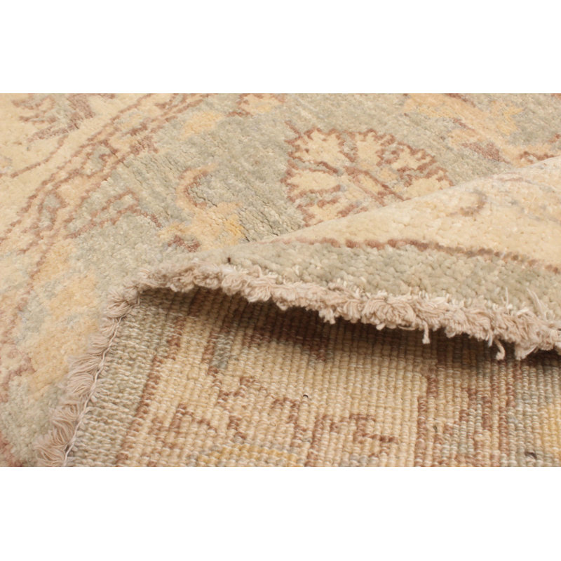 Tapis gris Keir 2 pi 11 po x 2 pi 11 po