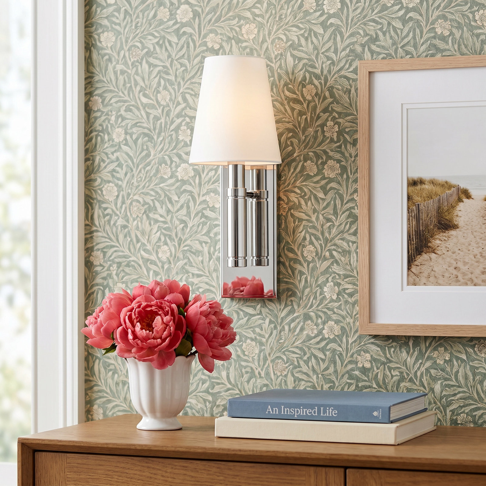 Single Light Glass Dimmable Wallchiere, Polished Nickel, 10.625" H x 5.5" W x 7" D