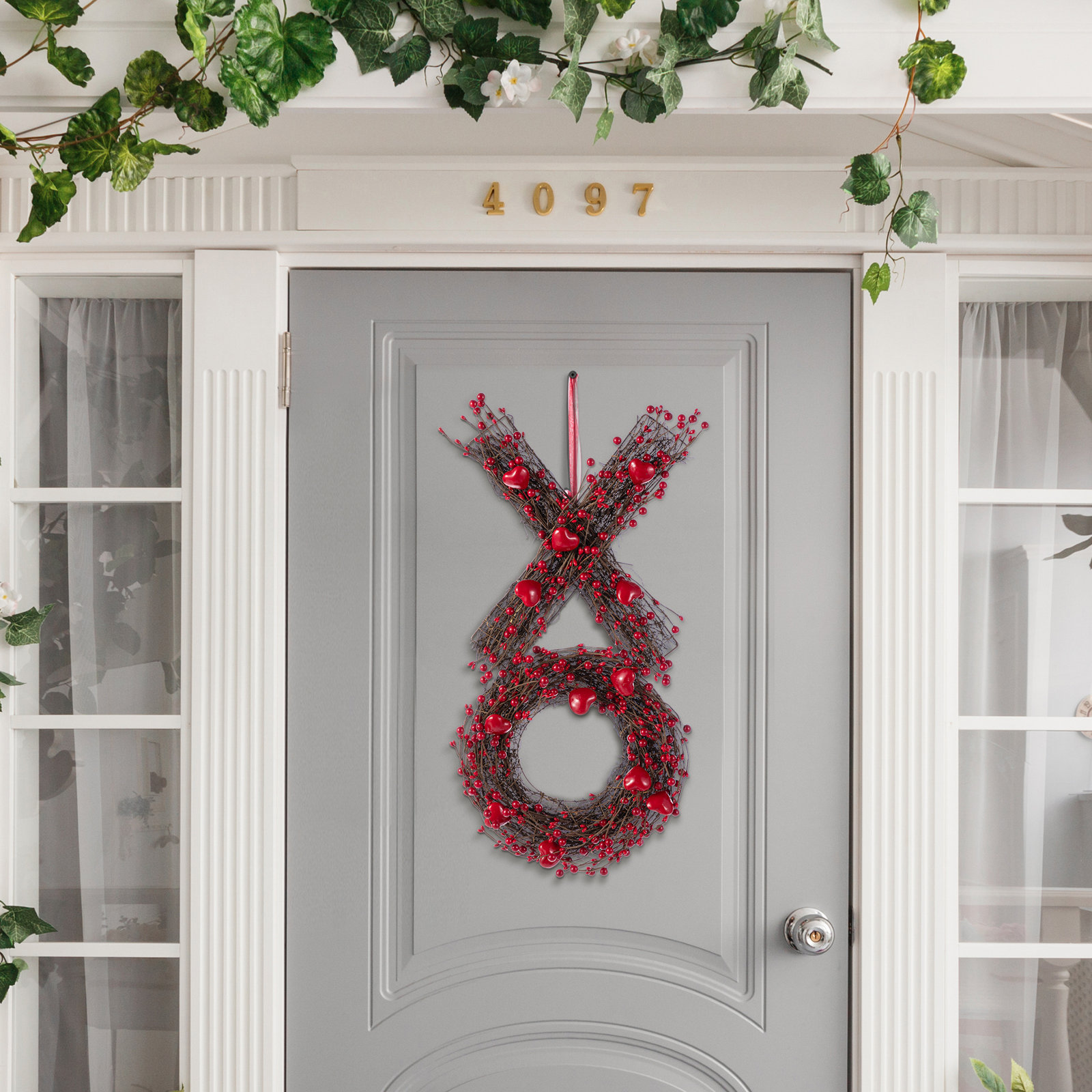 24"H Valentine's XO Shaped Wreath