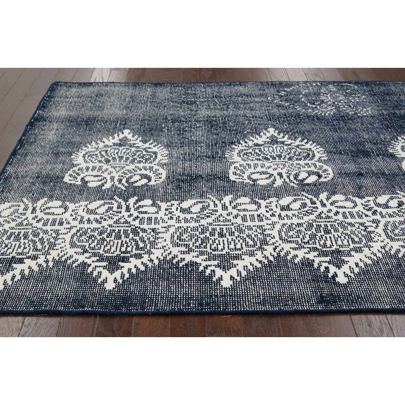 Tapis bleu marine Kittredge, 5 pi x 8 pi