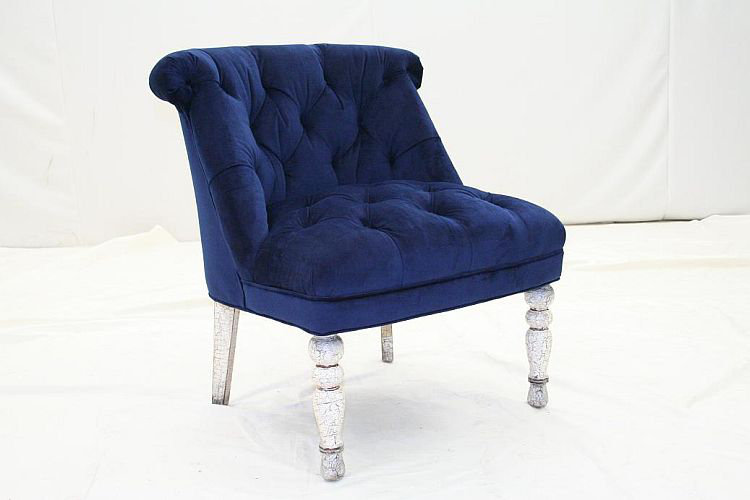 Tufted Chair, Brushy Bayou, Galaxy Light Blue