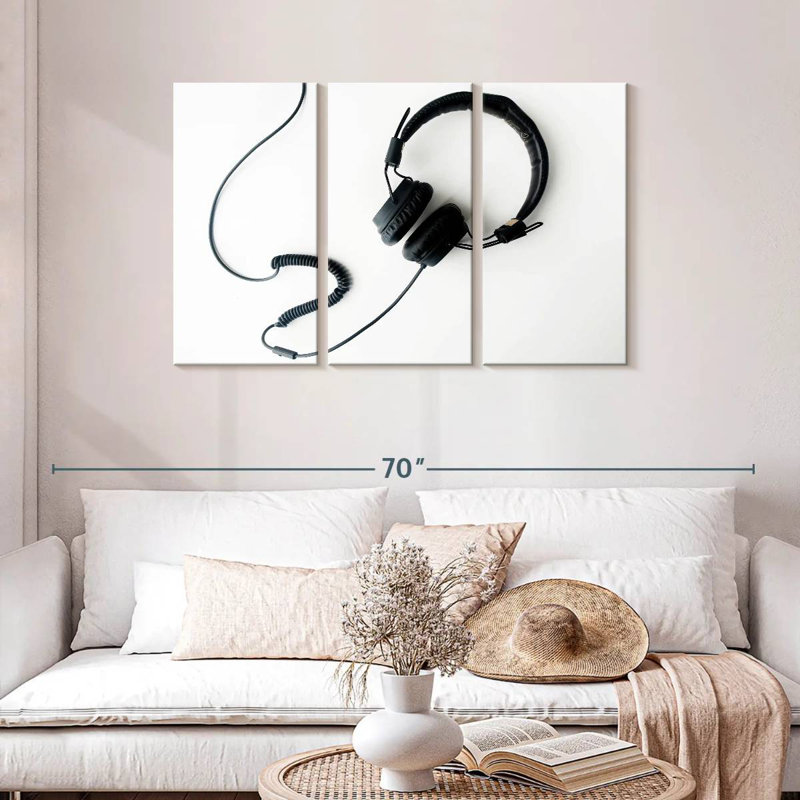 Abarca Black Wired Headphones, 28" H x 45" W