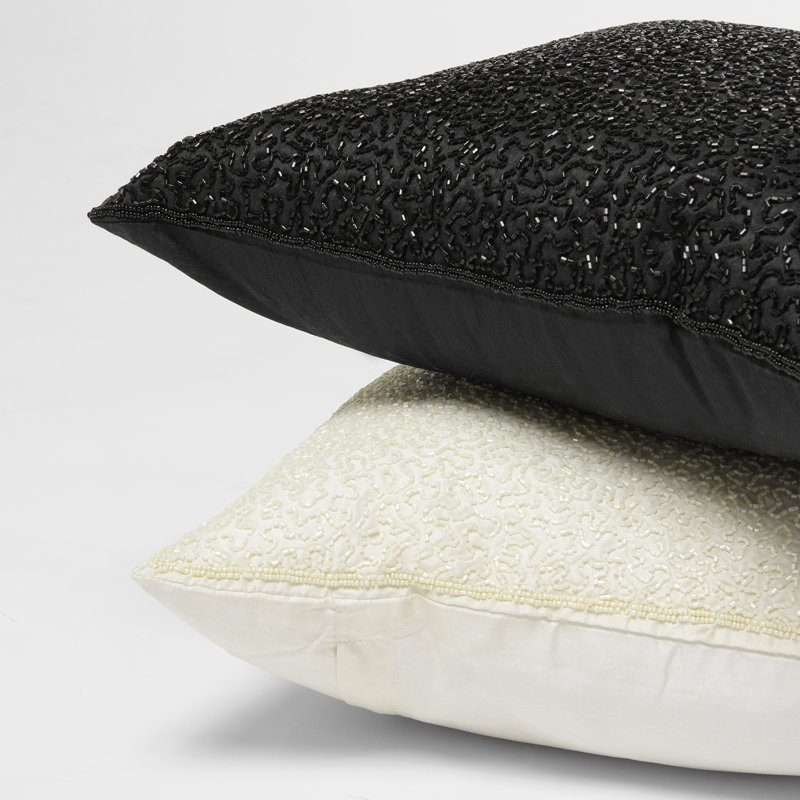 Housse de coussin décoratif perlée à la main, Noir