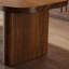 Ensemble de table à manger en bois massif de style nordique.-106275319
