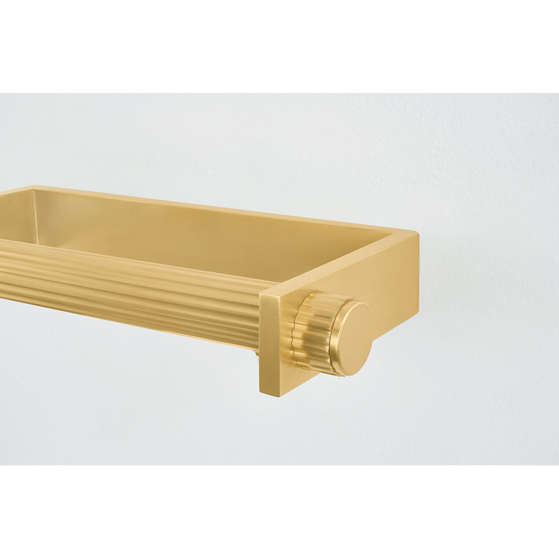 Judd Picture Light in , 2.5" H x 18.5" W x 18.5" D, Aged Brass
