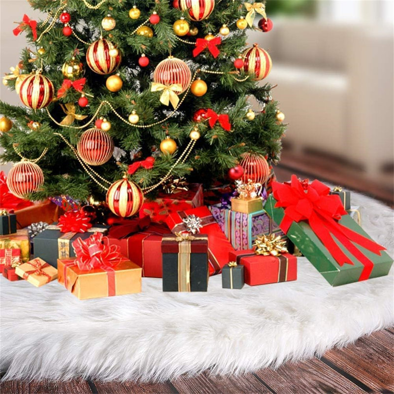 Annalize Faux Fur Tree Skirt
