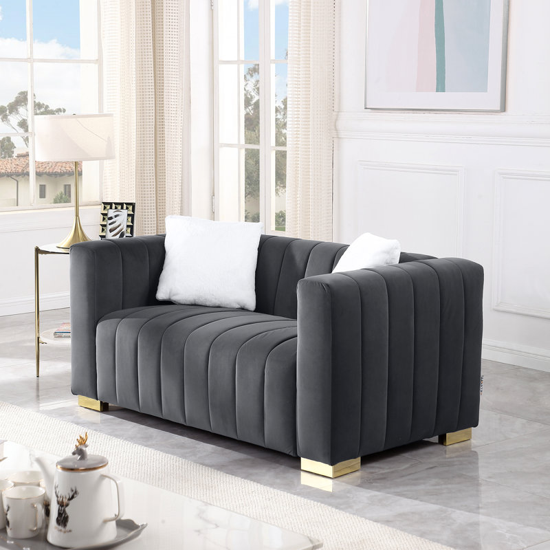 Canapé Chesterfield A Modern Channel, Gris, H 27,56 po x l 62,6 po x P 33,86 po, 2