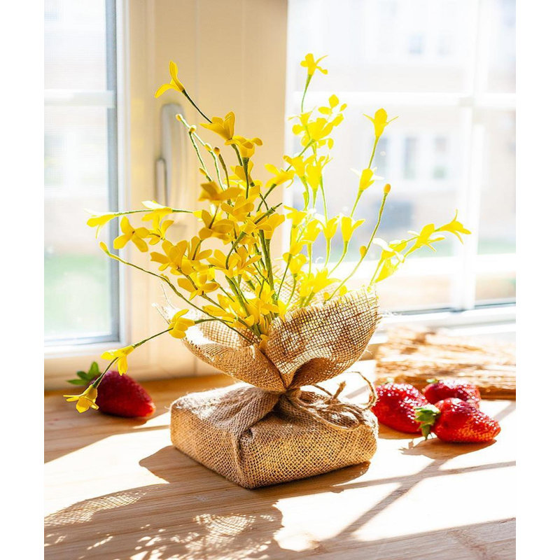 Branches de Forsythia avec fleur artificielle en toile de jute