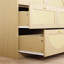 Commode 9 tiroirs avec façade en rotin, commode et armoire de rangement moderne