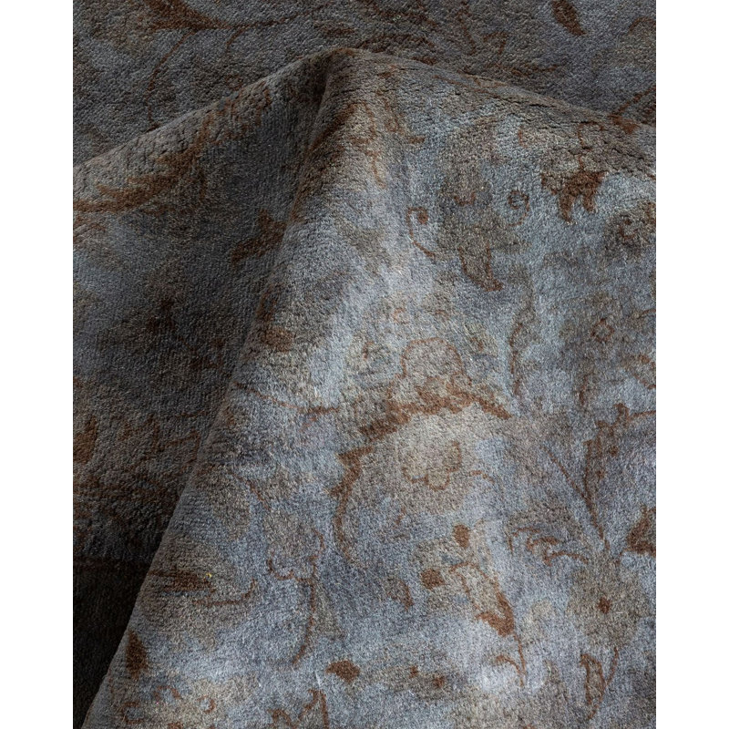 Fine Vibrance One-of-a-Kind 4' 2" X 6' 5" Hand Knotted Area Rug