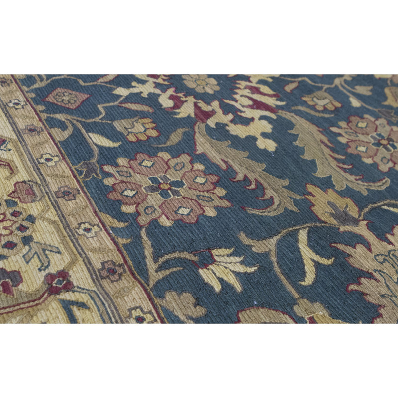 Sumak Wool Oriental Area Rug