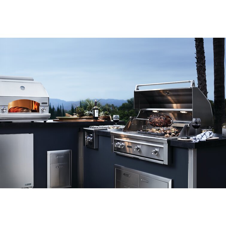 https://assets.wfcdn.com/im/19476172/resize-h755-w755%5Ecompr-r85/6765/67653138/Lynx+Napoli+Stainless+Steel+Pizza+Oven.jpg