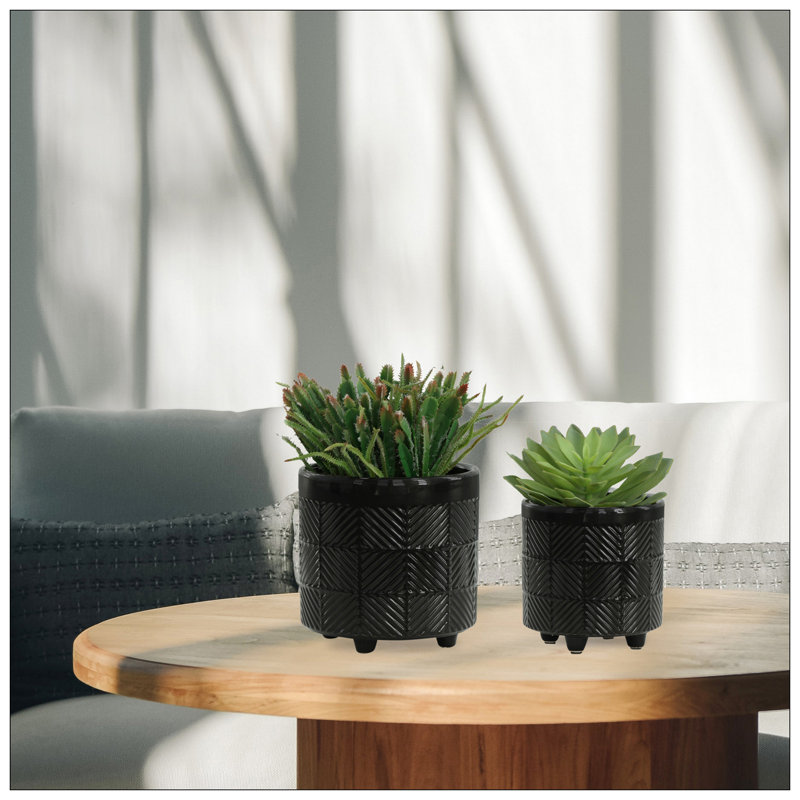 S/2 6/8" TEXTURED PLANTERS, Black