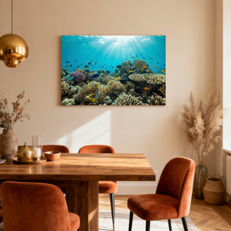 Ensemble de 1 tableau sur toile tendue représentant un récif corallien sous-marin avec des poissons colorés et la lumière du soleil
