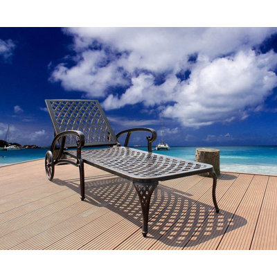 1pcs Aluminium Cast lounge chair, brown