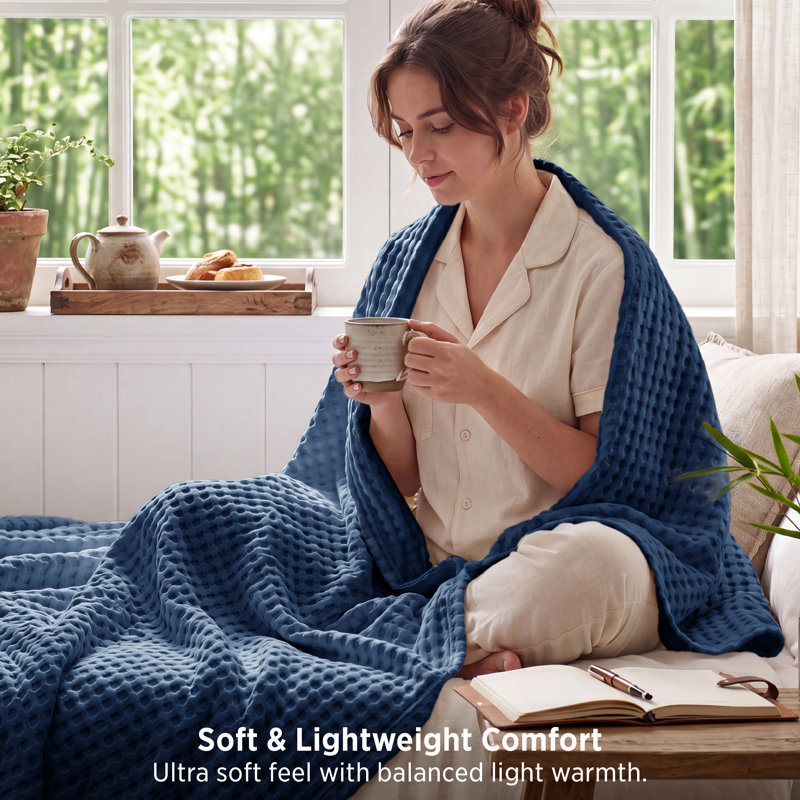Bedsure 279gsm Cotton & Rayon from Bamboo Waffle Blanket GentleSoft™️, King, Navy
