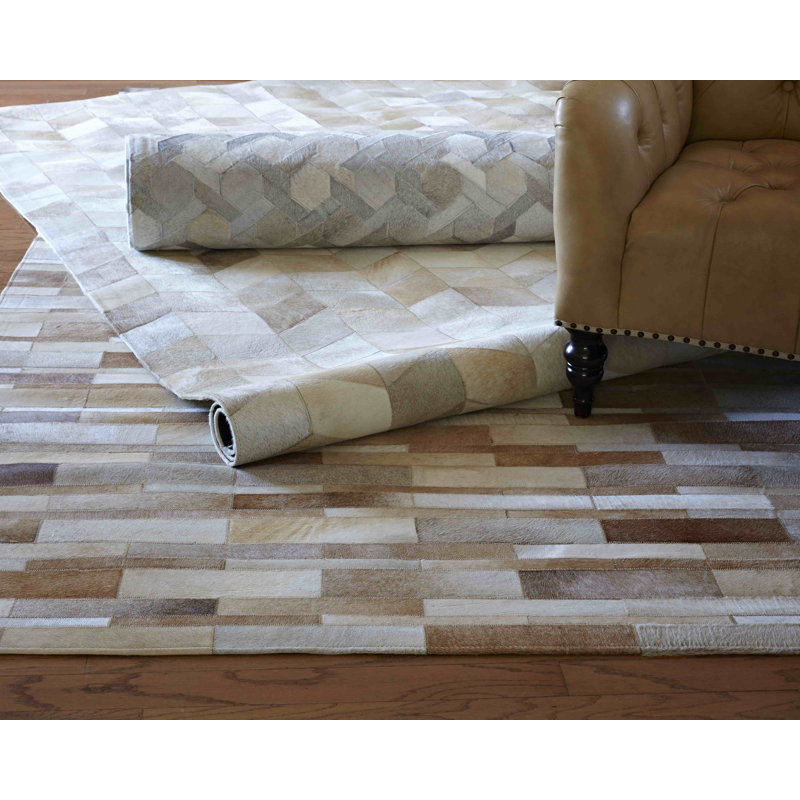 Natural Hide Cowhide Geometric Area Rug in Beige, Rectangle 13'6" x 17'6"