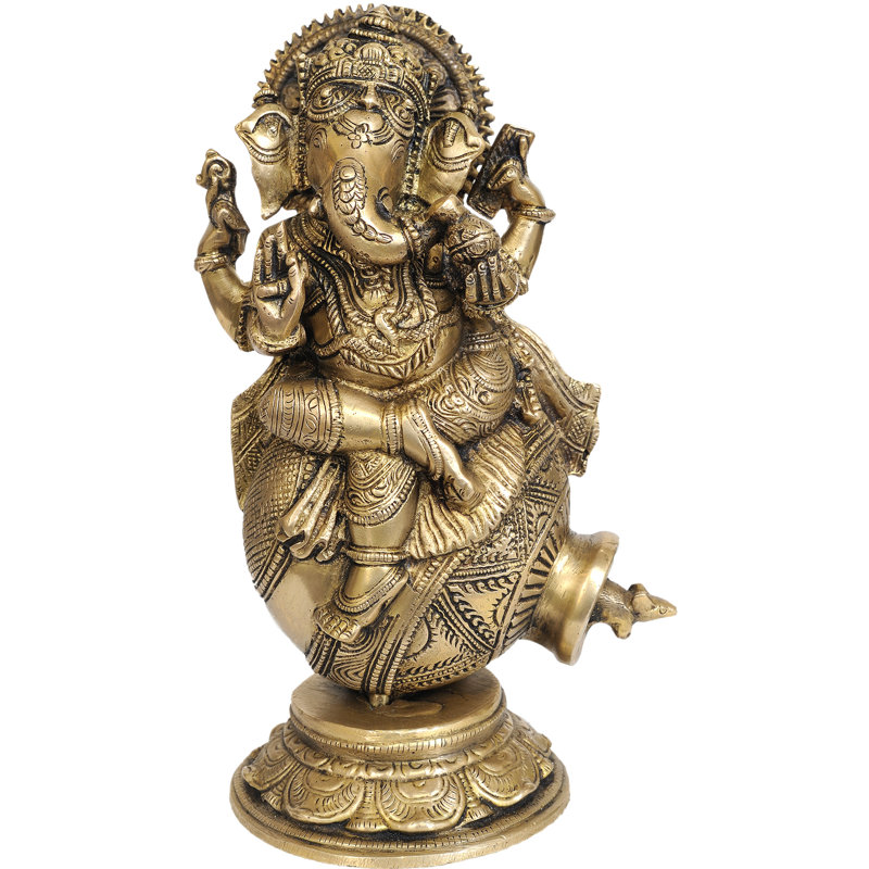 Ganesha avec une souris furtivement en pot