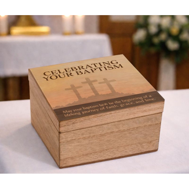 Boîte à souvenirs célébrant votre baptême