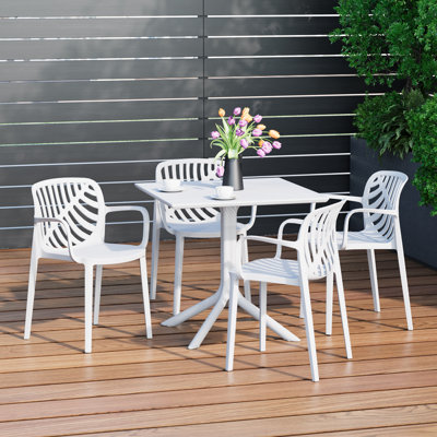 Ensemble repas carré pour 4 personnes