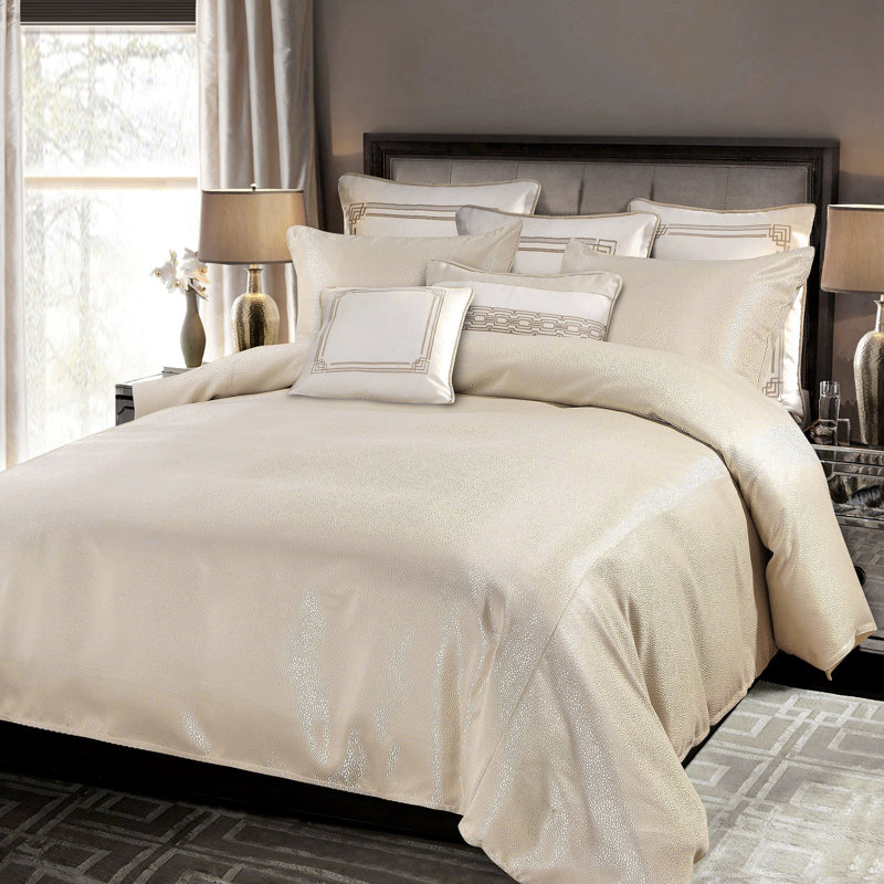 Ensemble d'édredon Marilyn, Édredon pour grand lit + 2 taies décoratives, Doré