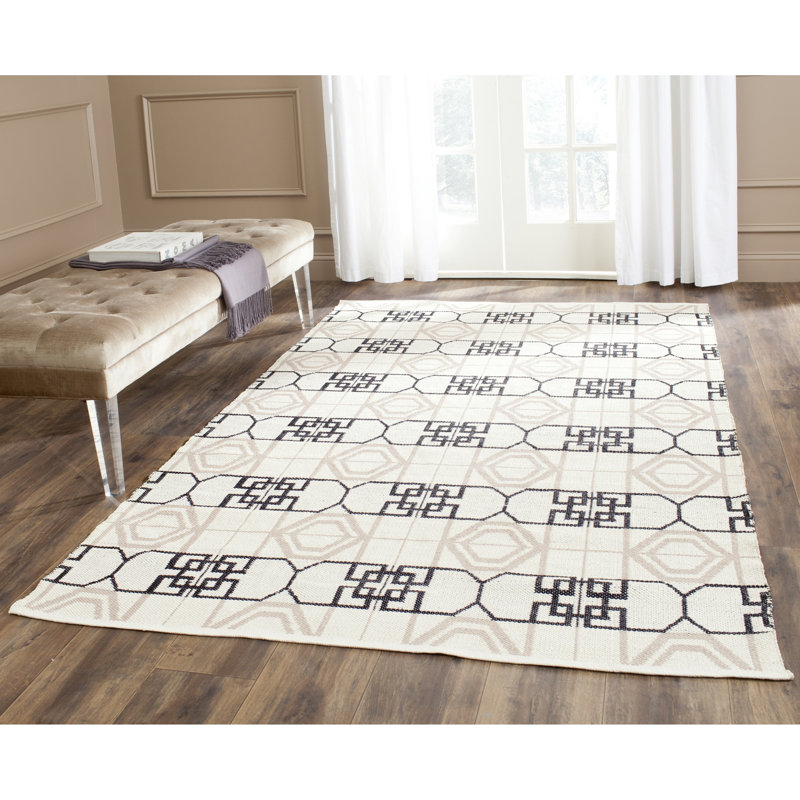 Thom Filicia Hand Loomed Recycled Plastic Geometric Rug, 4' x 6'