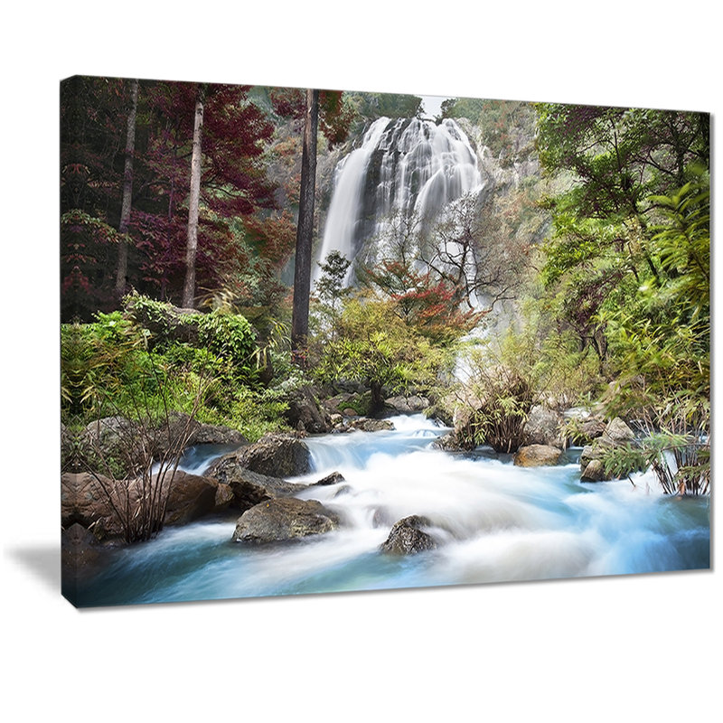 « blue klonglan cascade », impression sur toile, H 30 po x l 40 po x P 1 po, Métal