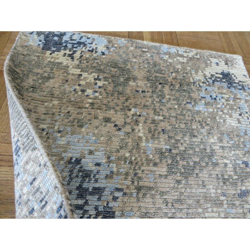 Tapis en laine carrée 2 pi beige noué la à la main one-of-kind Cyprien
