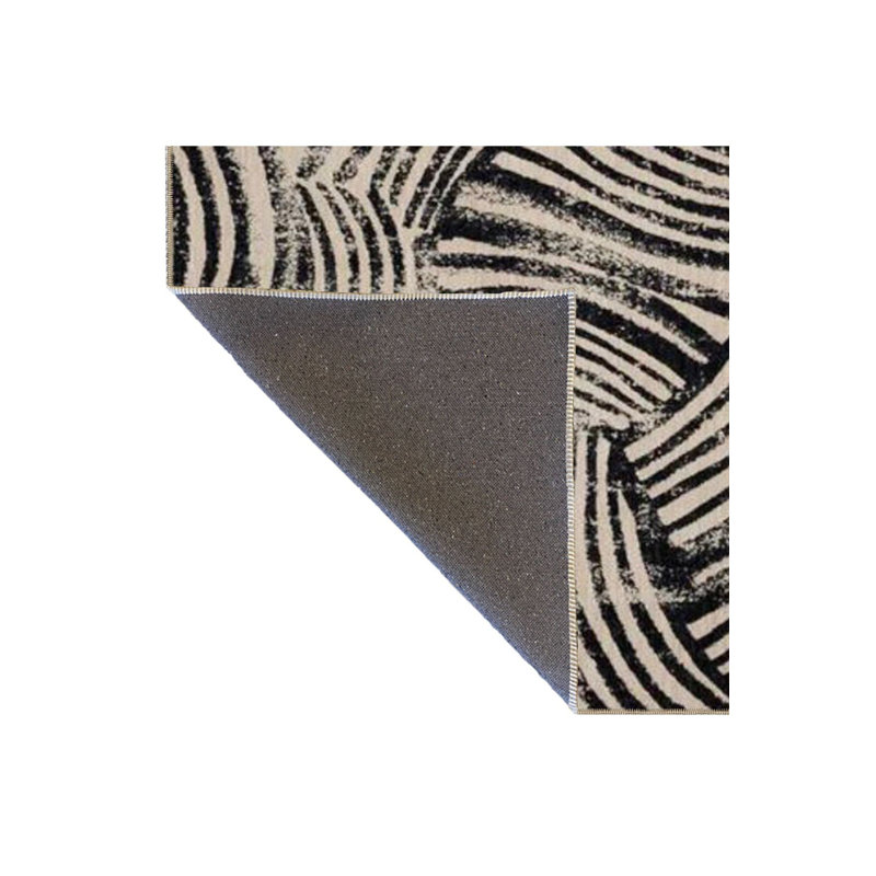 Tapis noir à motif géométrique mélangé, Tapis de couloir 3 pi 3 po x 6 pi 7 po inclus