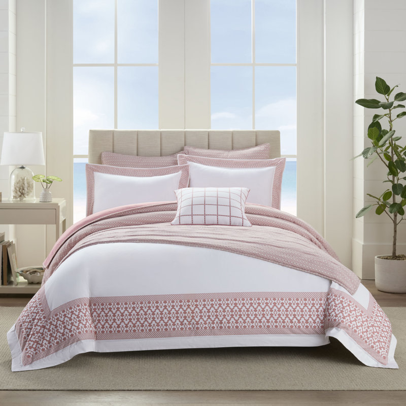 Southern Tide Augustine White/Pink Comforter Set, Queen Comforter + 2 Standard Pillow Shams
