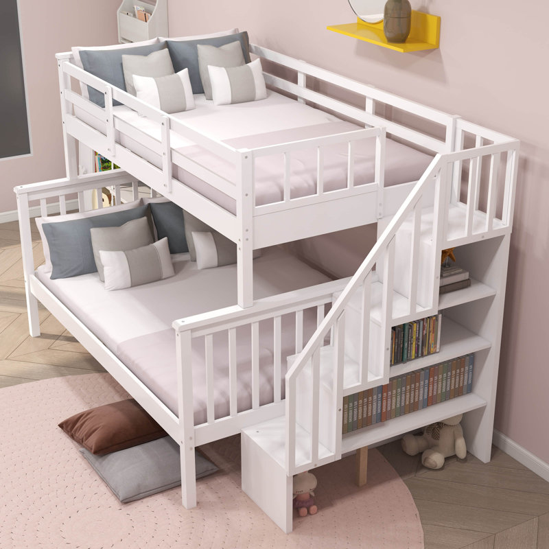Lit superposé simple au-dessus d'un lit double en bois avec tablettes, Blanc