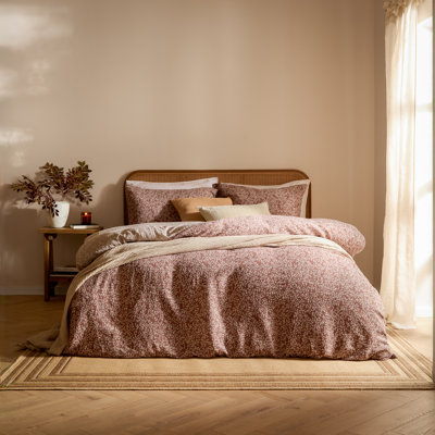 Perrie Leaf Cotton Floral Duvet Cover Set with Pillowcases Included