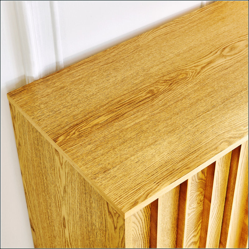 Buffet de style moderne du milieu du siècle avec étagères réglables et design à lattes grillagées pour un rangement polyvalent