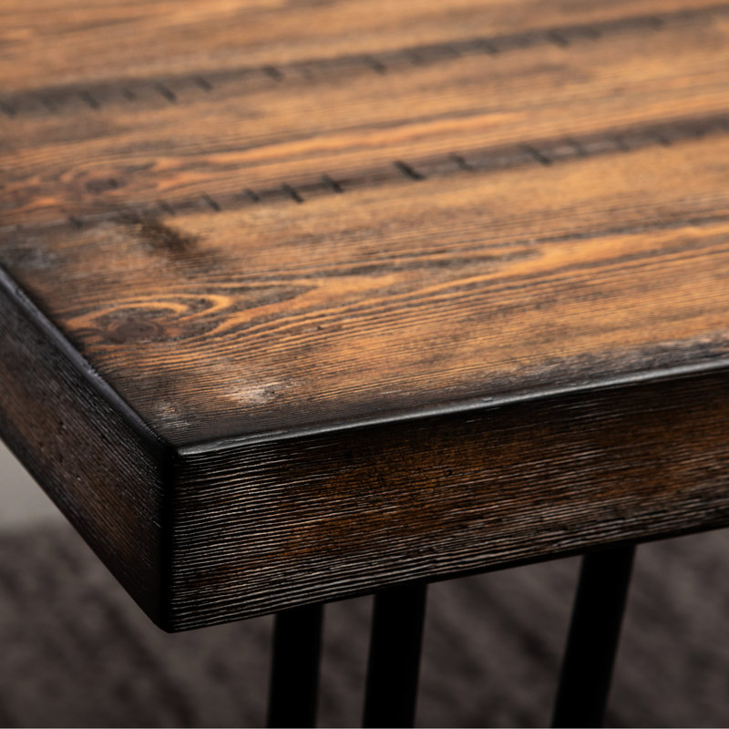Table de salle à manger en métal