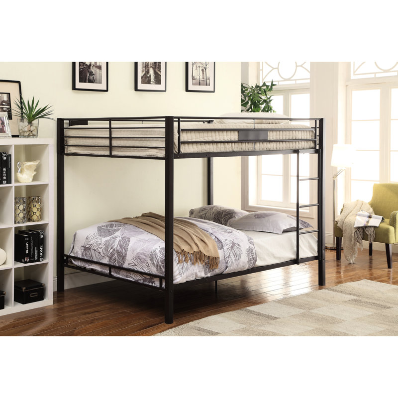 Lit superposé en métal noir Sandy pour deux grands matelas et poteaux doubles robustes