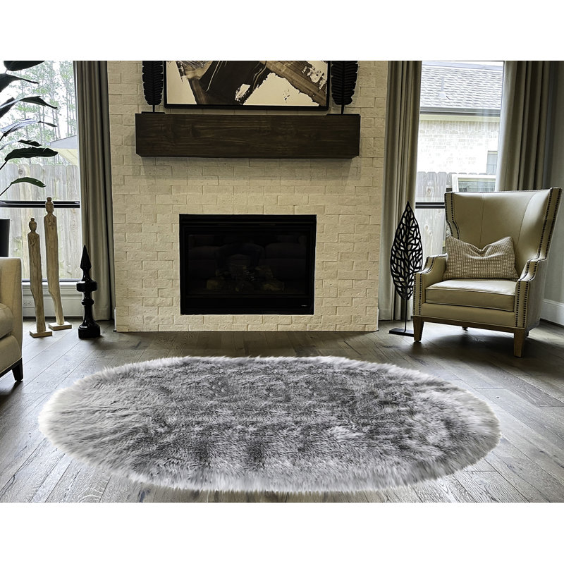 Mar Vista Faux Sheepskin Indoor Rug, Oval 2'6" x 4'
