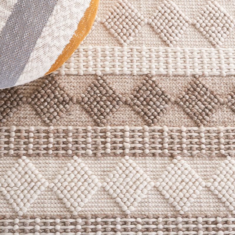 Ansam Hand Woven Wool/Cotton Geometric Rug in Gray/Ivory, Runner 2'3" x 8'