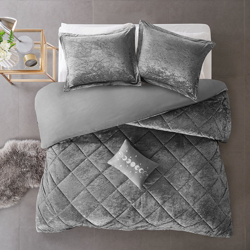 Luxurious Grey Velvet Duvet Cover For Full/Queen, Diamond Style And Inner Corner Ties, Machine Washable, Includes Cover, 2 Shams, 1 Pillow Comfort Full/Queen Size , With