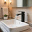 Robinet de lavabo de salle de bain à poignée simple en acier inoxydable noir mat à écoulement laminaire