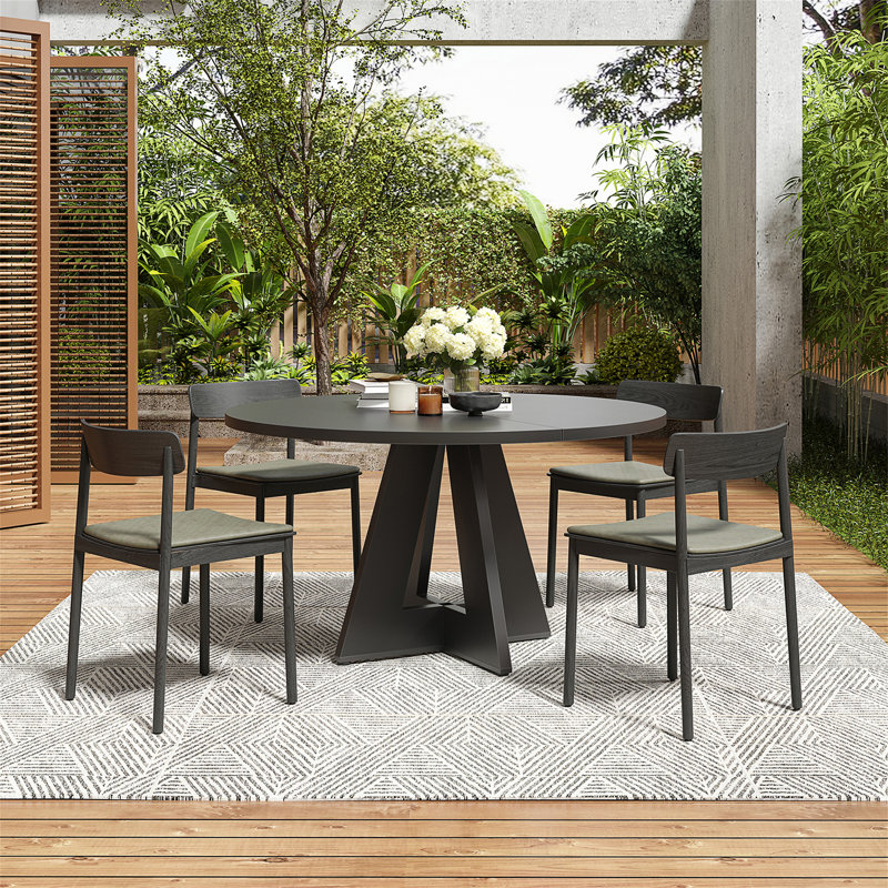 47.2 '' Round Dining Table, Black