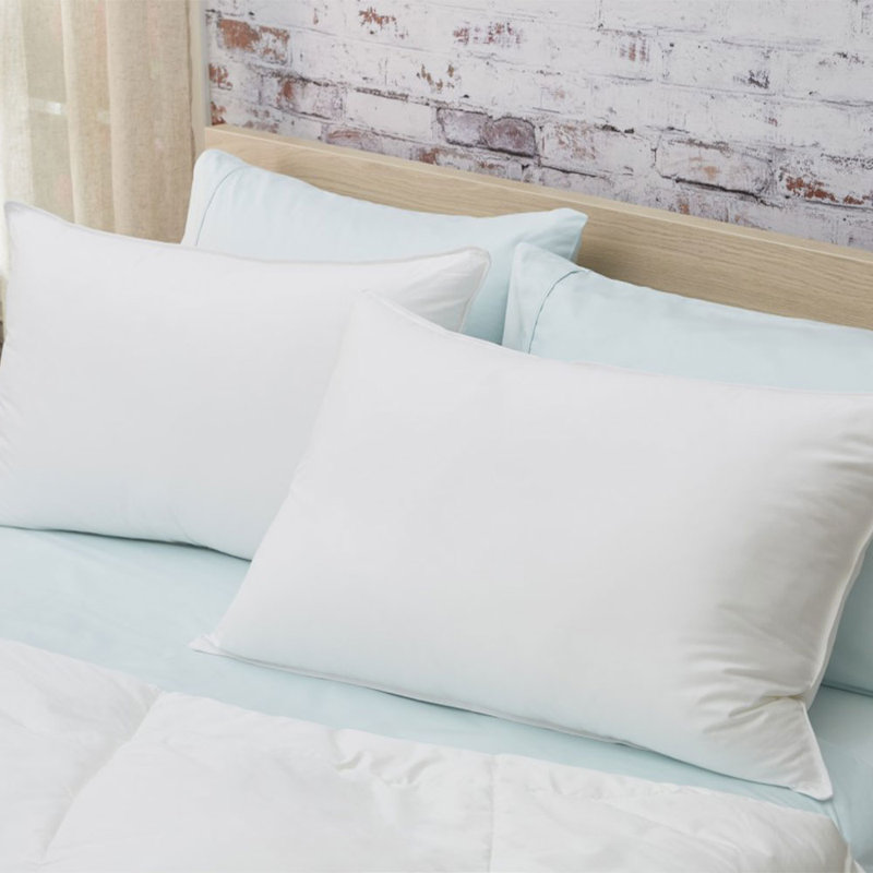 Oreillers fermes en duvet de satin Lux, Grand