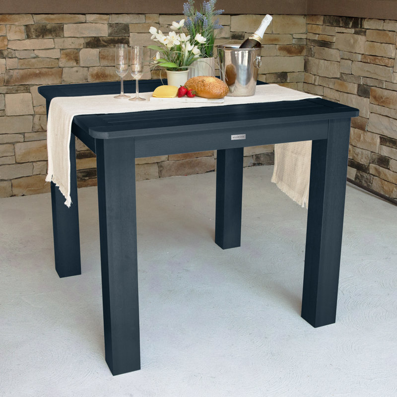 Table de salle à manger en plastique Highsmith, Bleu fédéral, H 36 po x l 42 po x P 42 po