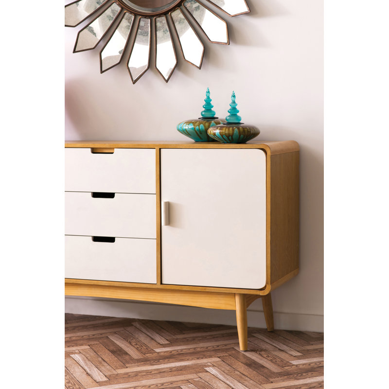 Hannah Metal Flat Wall Mirror
