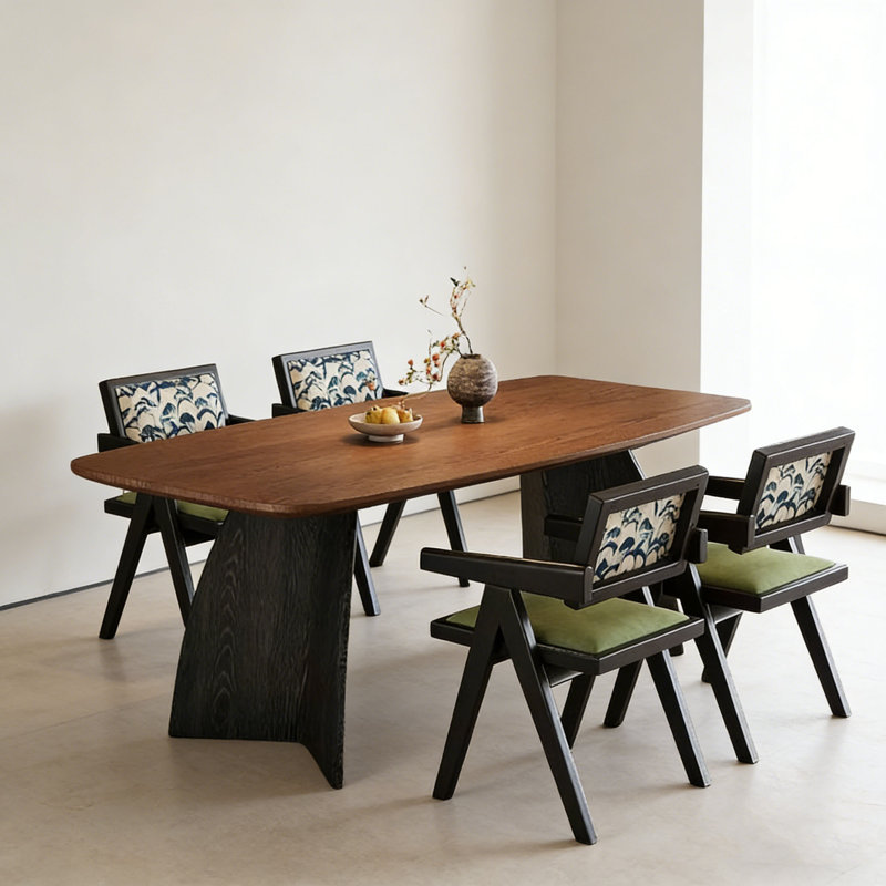 Table rectangulaire Mid-Century en noyer épais, H 29,5 po x l 70,9 po x P 35,4 po, 5 pièces: table, 4 chaises